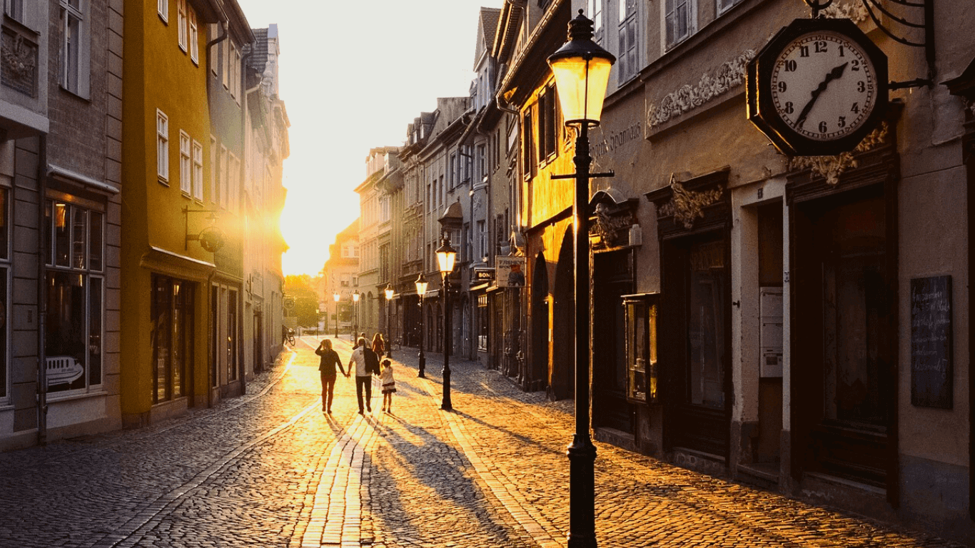 Article Background Image