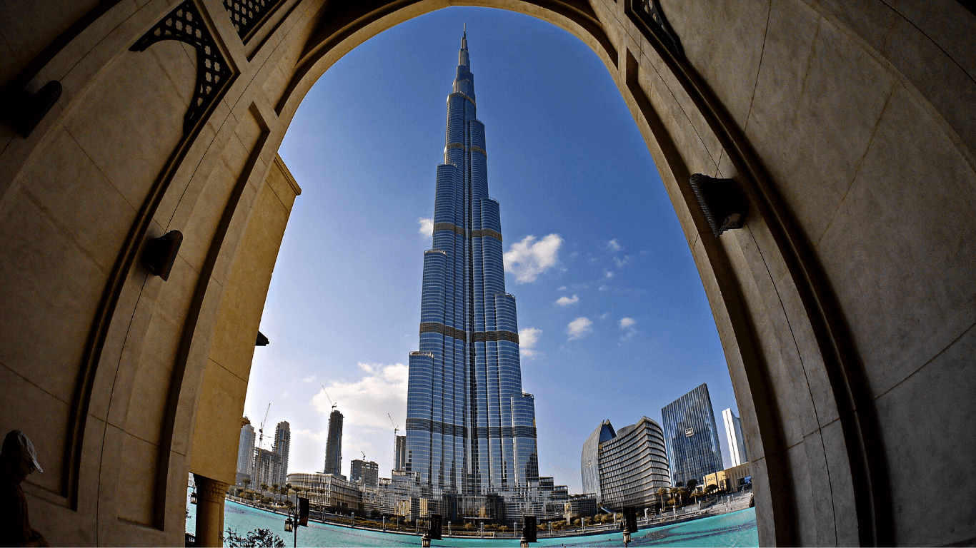Dubai vista de uma visão dentro de um prédio
