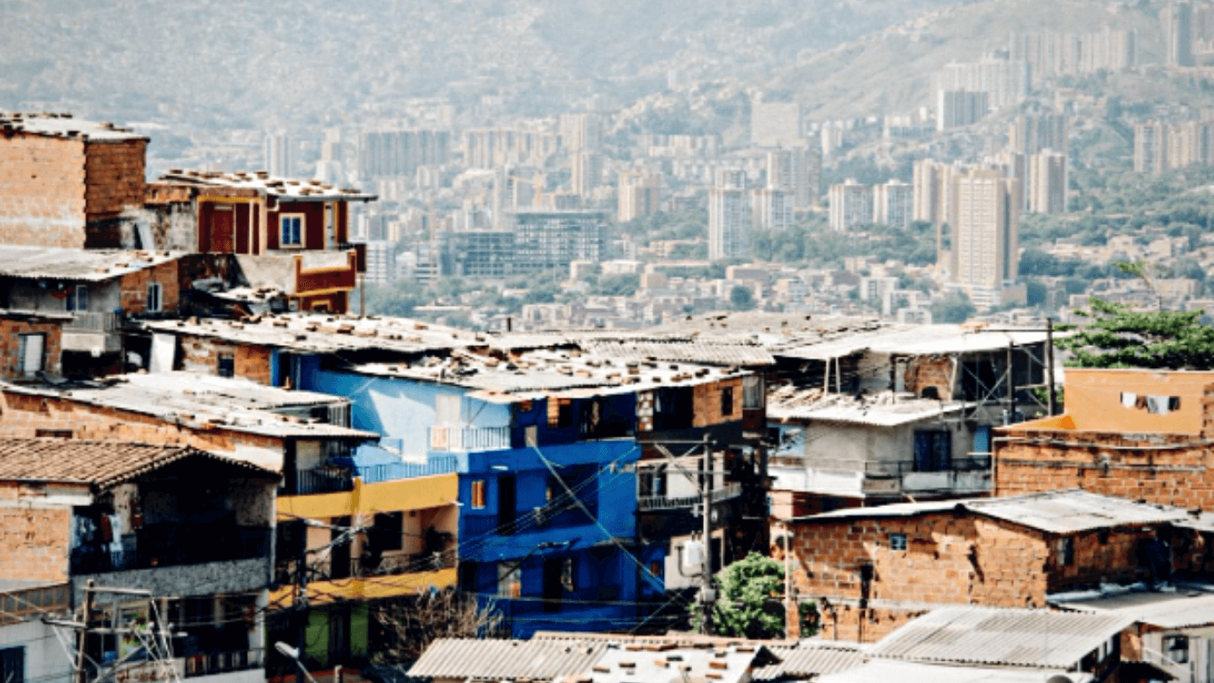 casas em uma favela