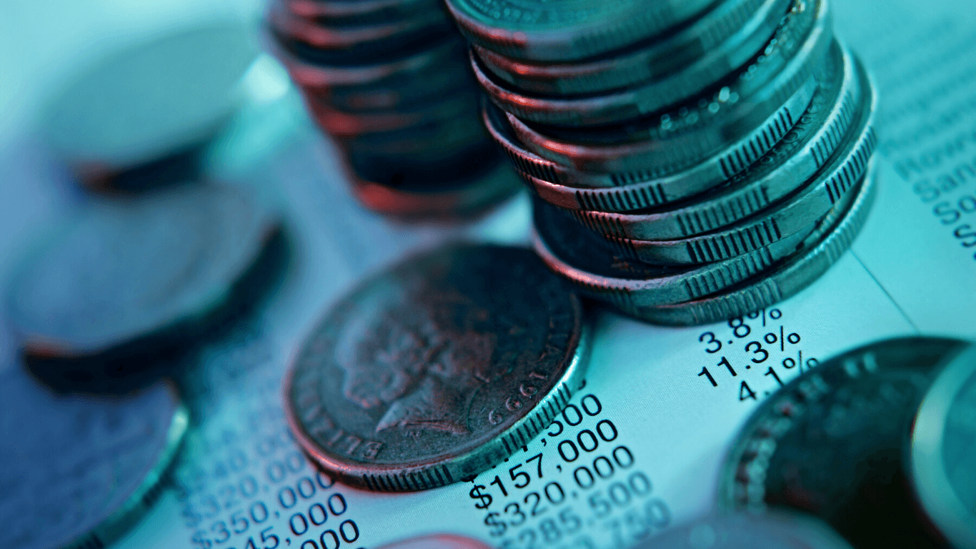 Moedas em cima de listas de números 