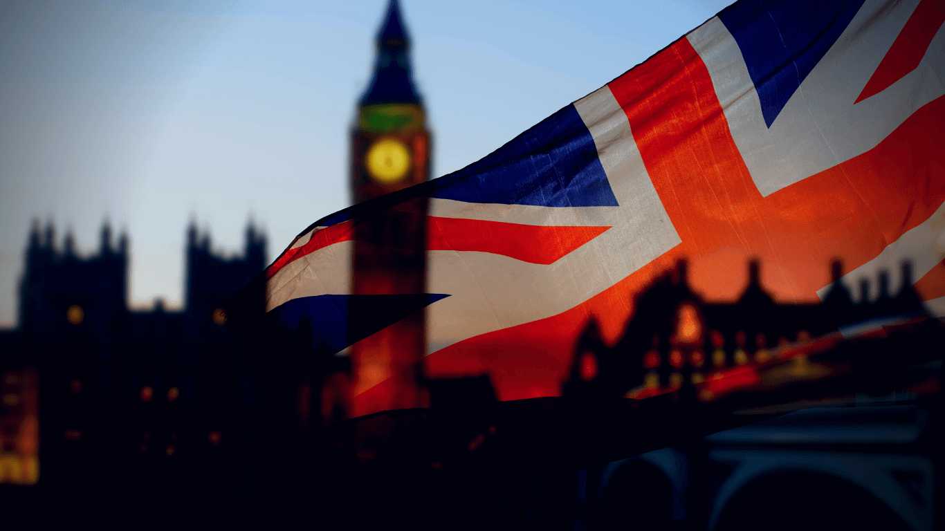 Bandeira do Reino Unido com Londres de fundo