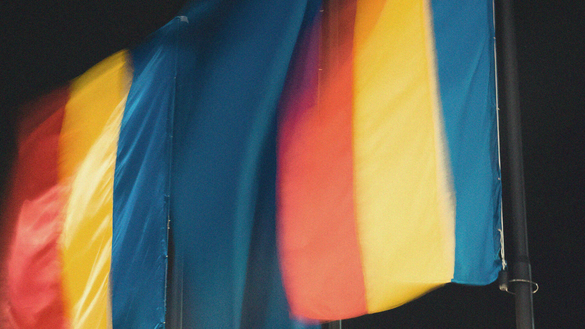Article Background Image