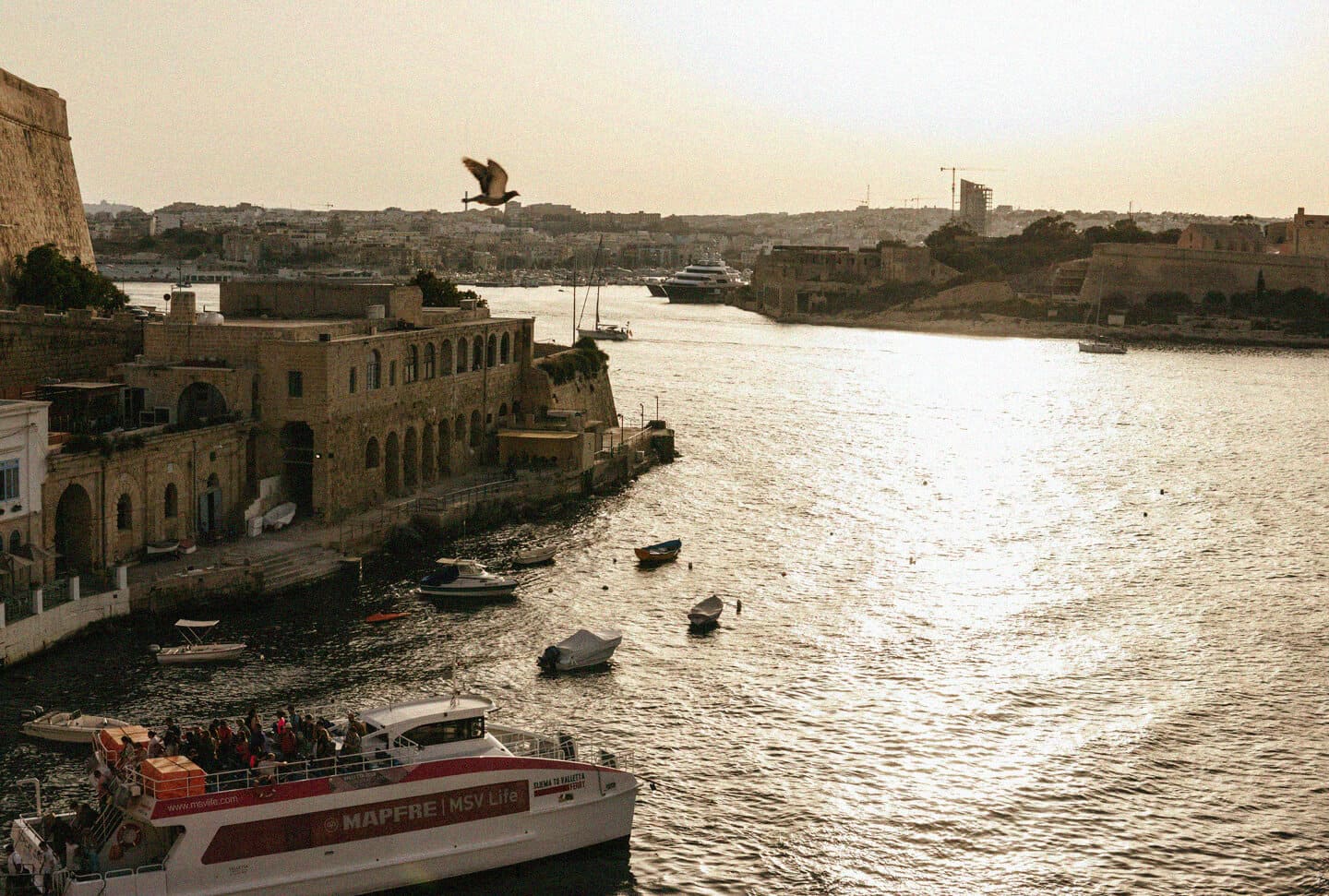 Balsa de turismo em Malta