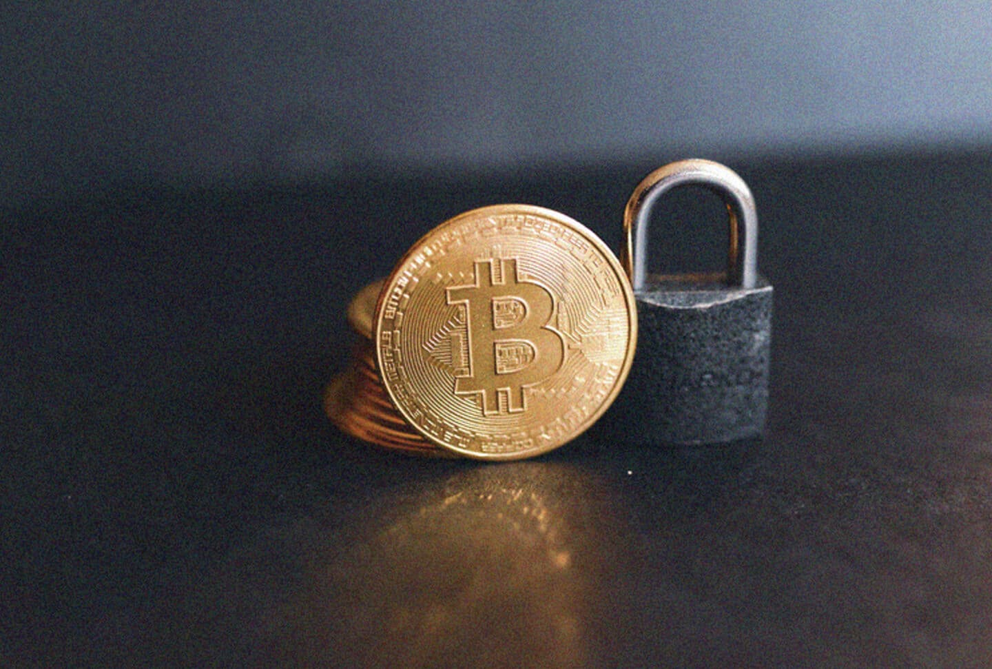 criptomoeda e cadeado
