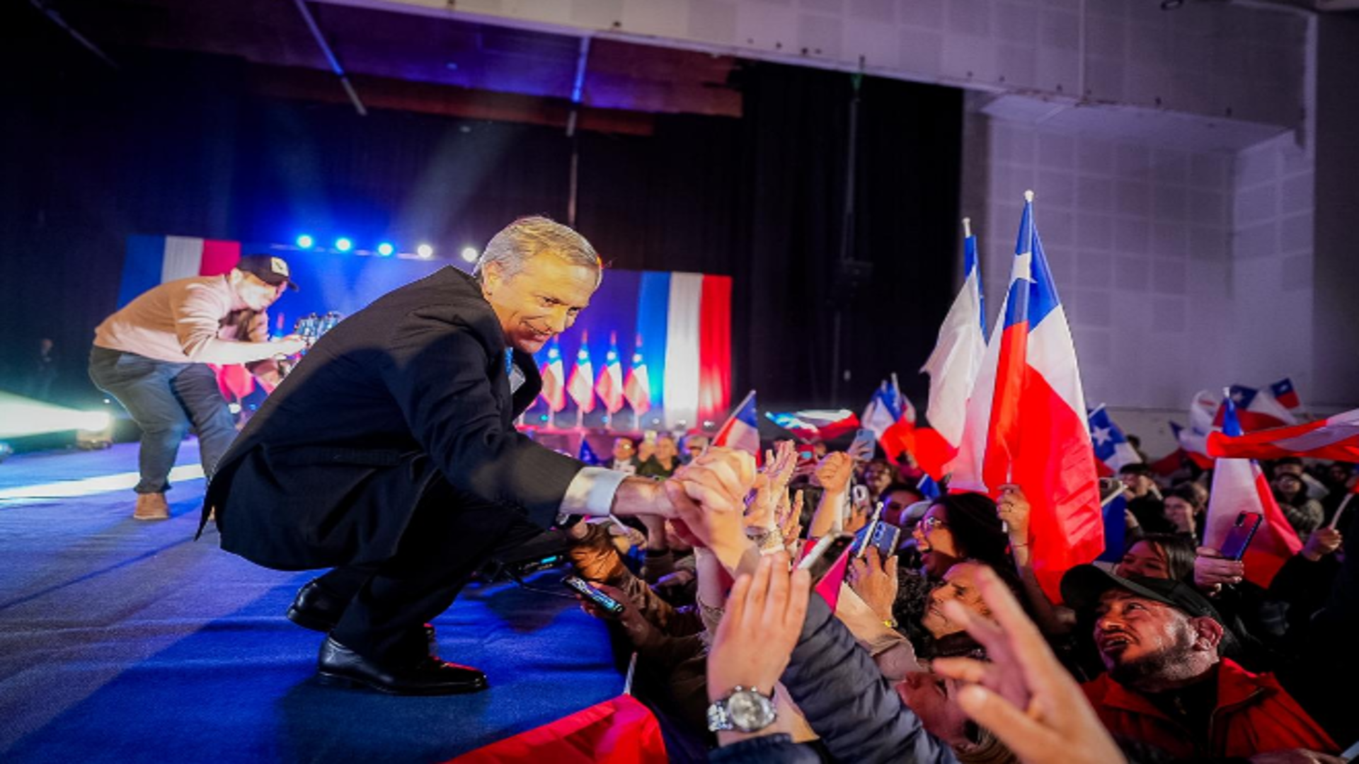 Article Background Image