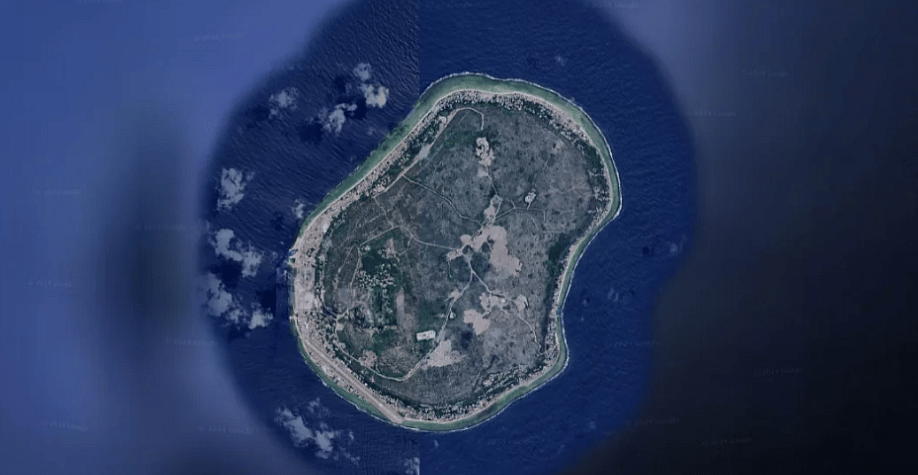 An island in the waterAI-generated content may be incorrect.