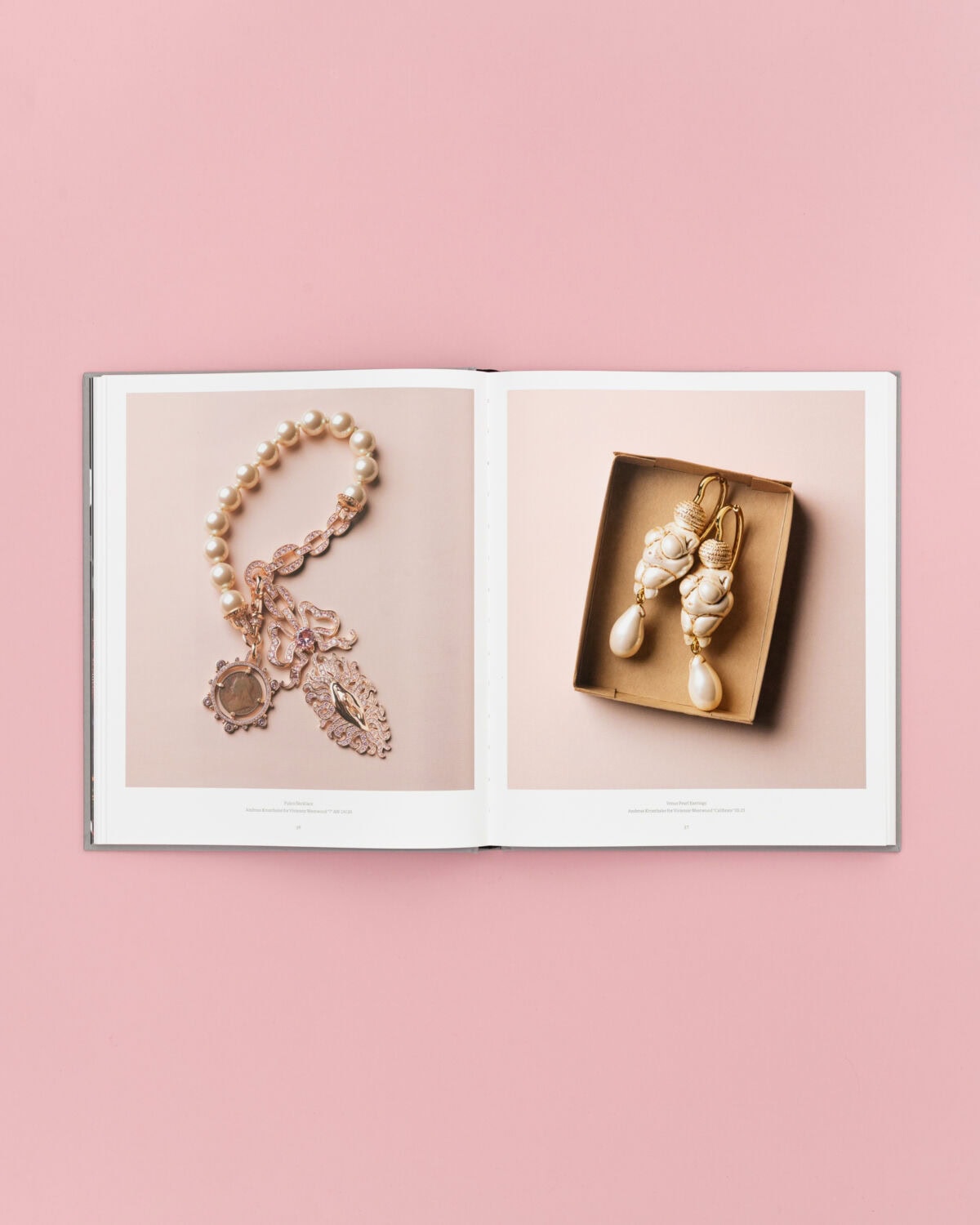 2025-10-28-TH-Vivienne-Westwood-6.jpg (1200×1500)