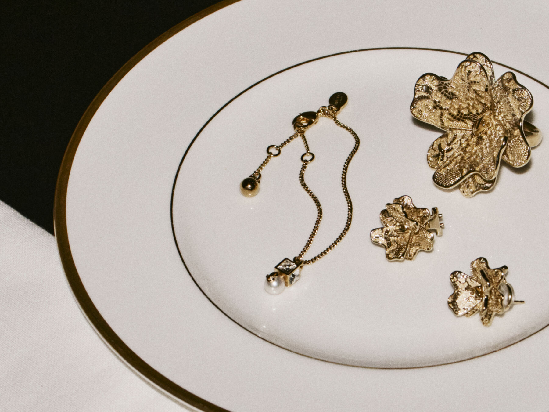 WINTER-25_JEWELLERY_4x3.jpg (1800×1350)