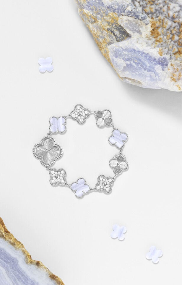 VCA_VCARPEU200_T3012_V3007_B0006-XXXXX-C.jpeg (616×960)