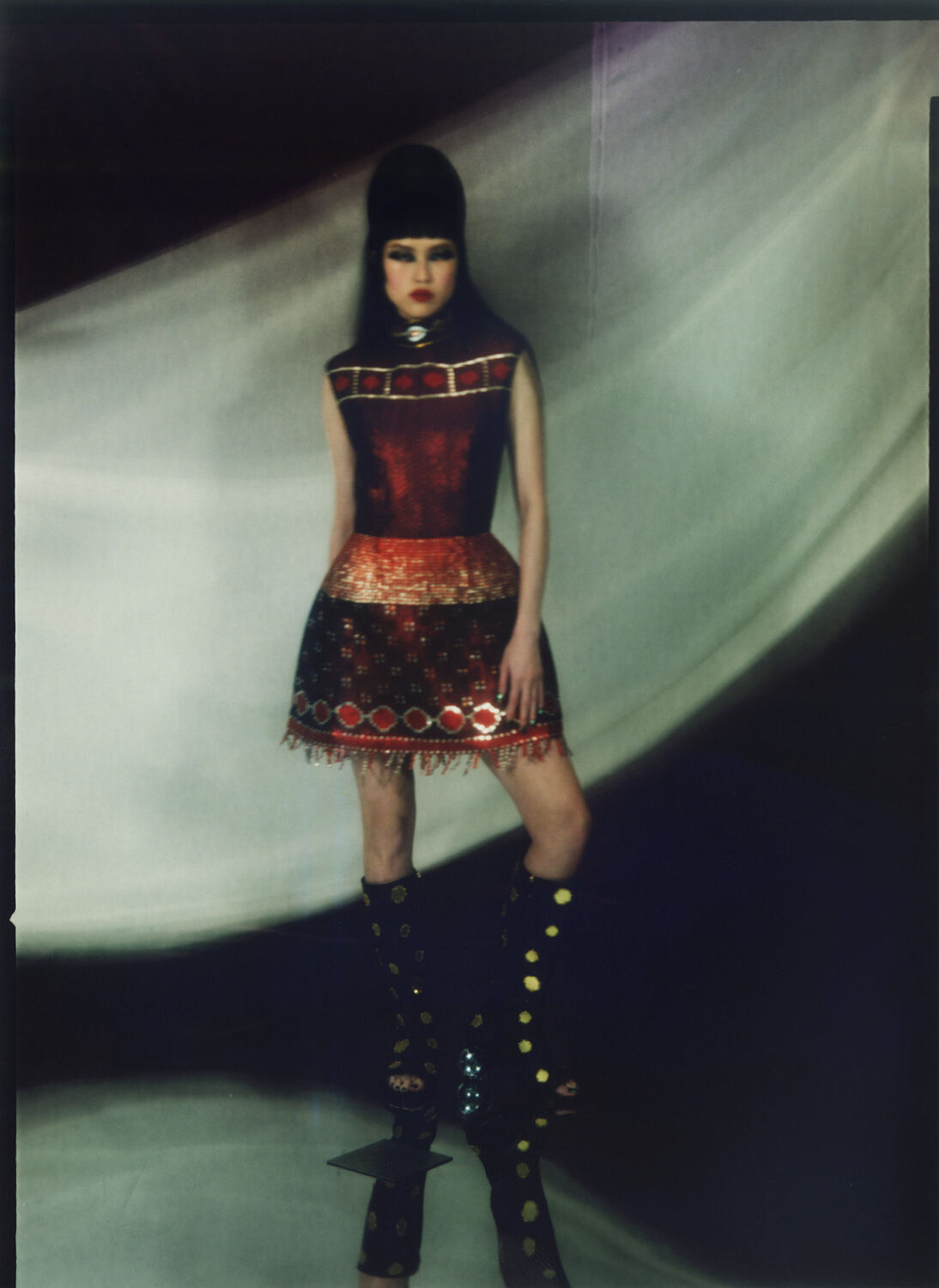 10_P90_103_Issue8_Profile_Louis_Vuitton_Kasia_Wozniak-14p-08.jpg (1094×1500)