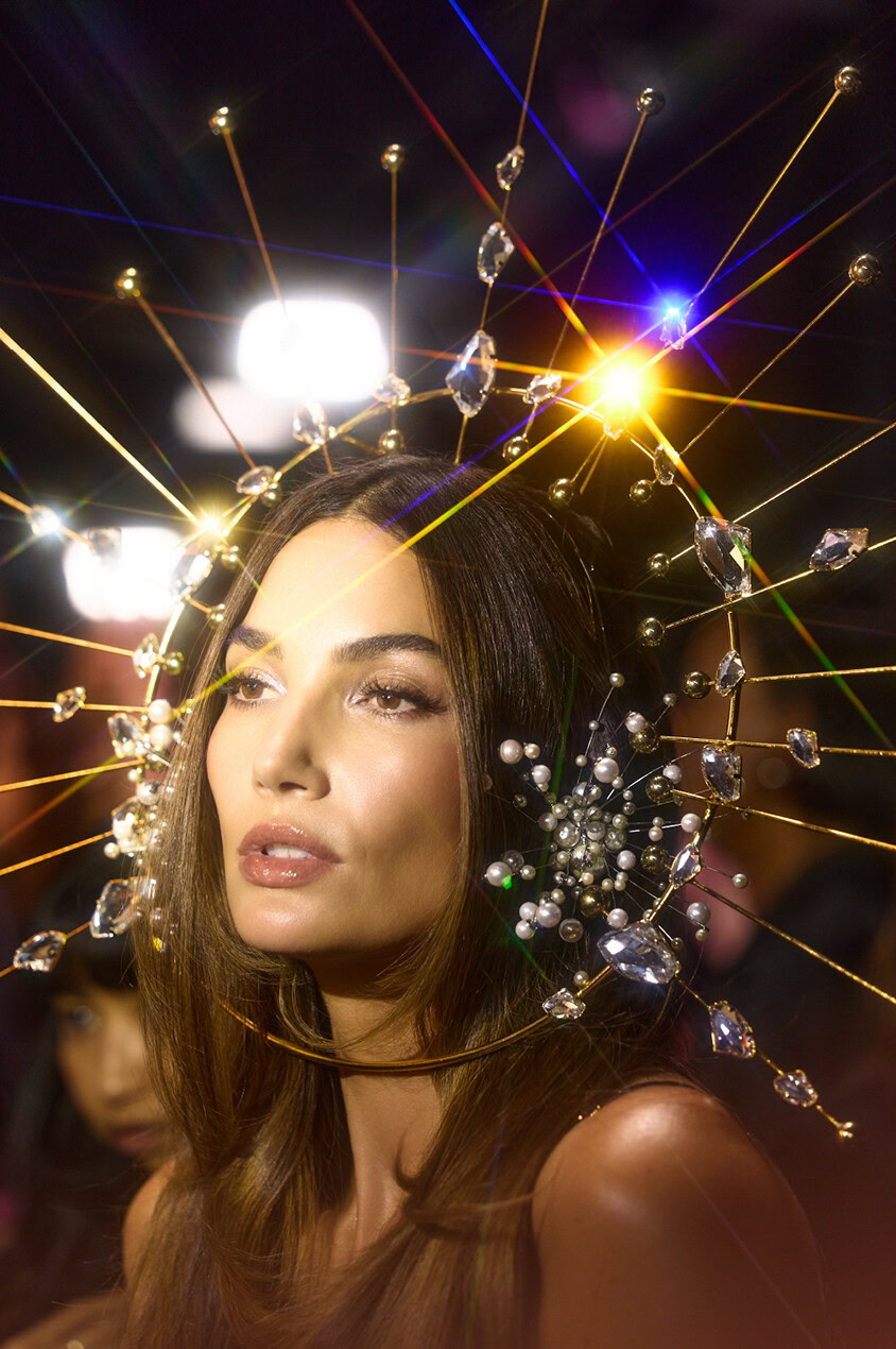 10_Issue8_Poster04_Profile_Victoria_Secret-16p-016.jpg (844×1270)