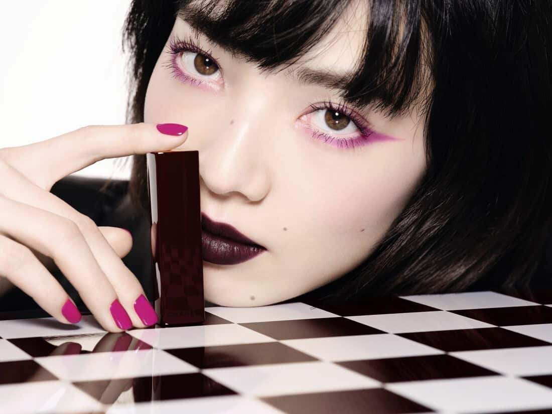 Nana-Komatsu-with-Rouge-Allure-Velvet.jpg (1100×825)