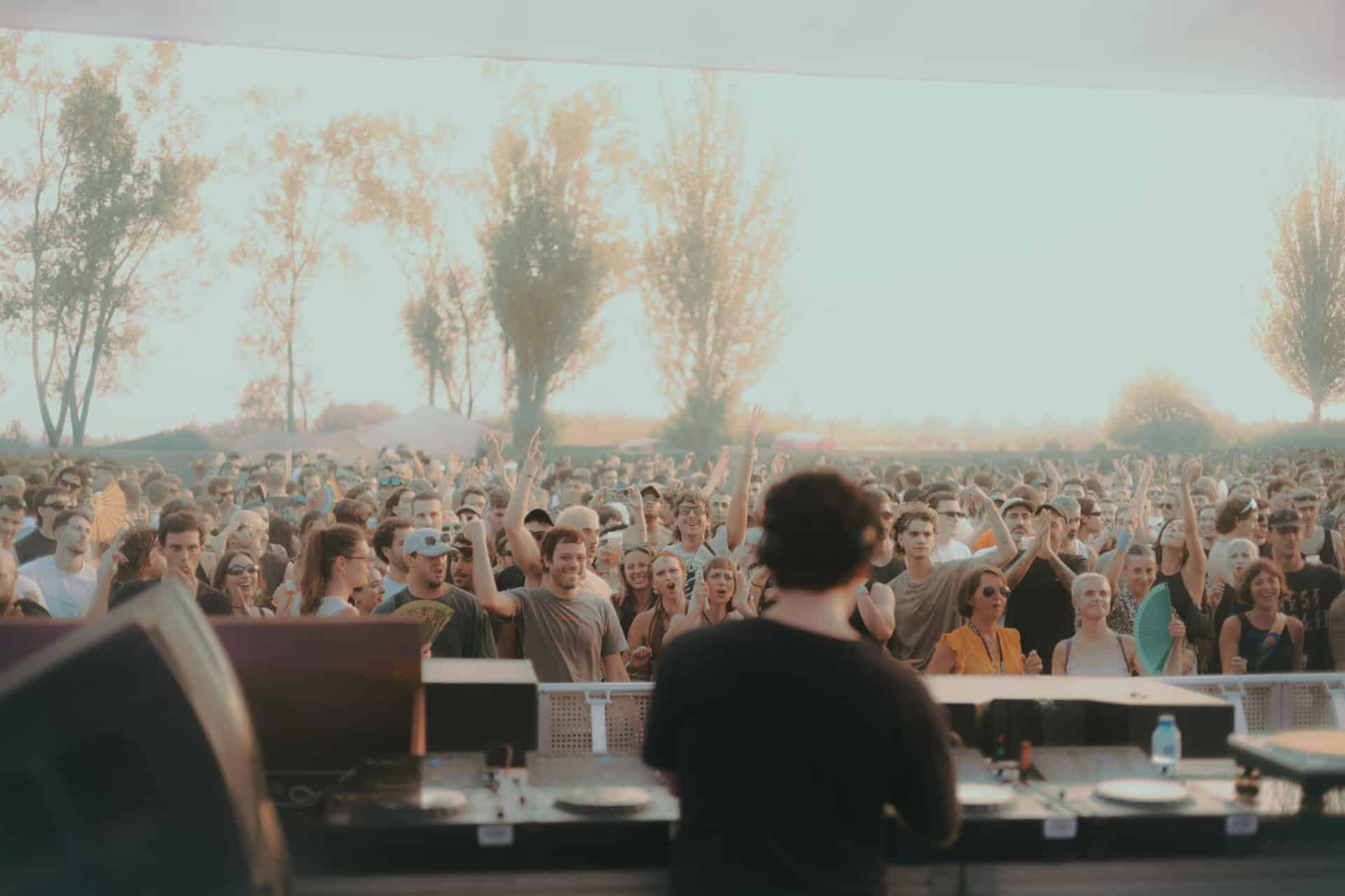 Soundit_@2071_____-7824.jpg (1920×1280)
