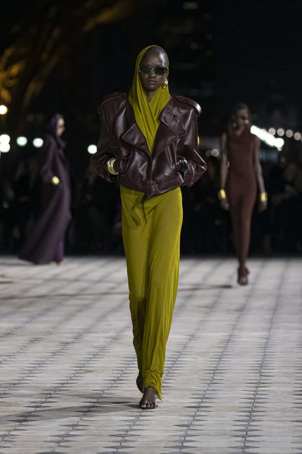 SL_SUMMER23_RUNWAY_HR_7.jpg (1000×1500)