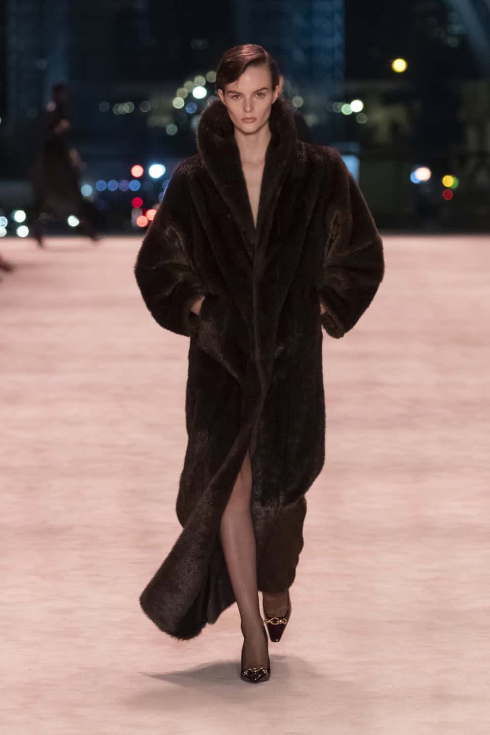 SL_WINTER_SS22_RUNWAY_HR_10.jpg (1000×1500)