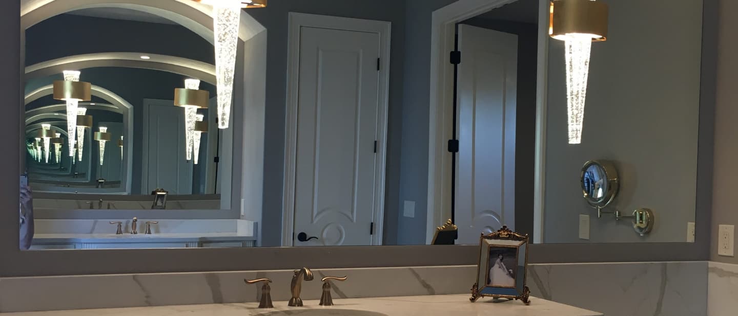 Bathroom mirror with elegant lighting