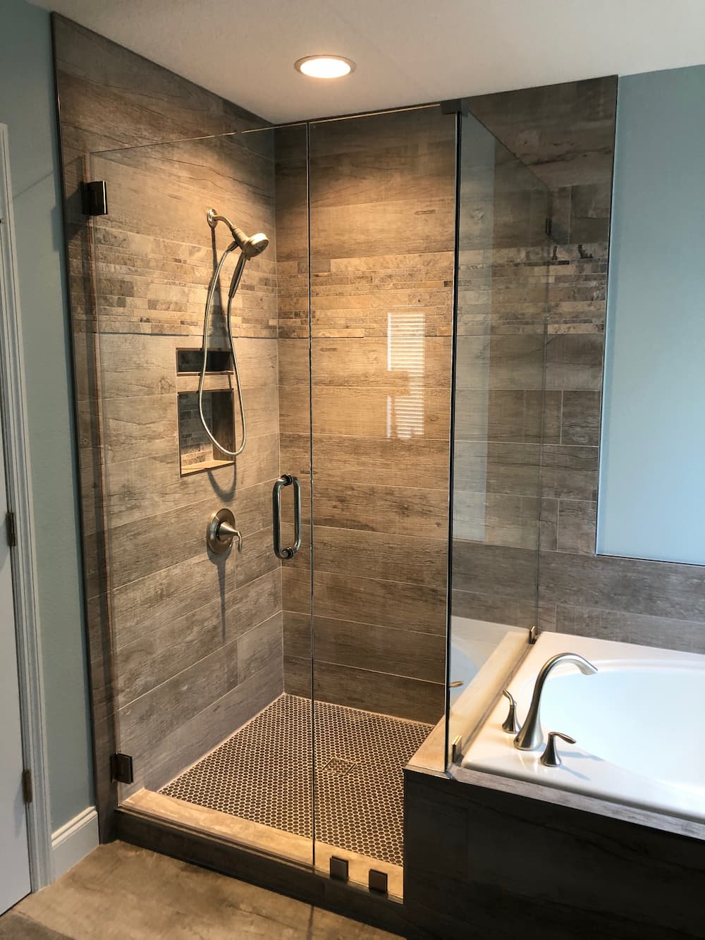 Shower Enclosure with Clamps