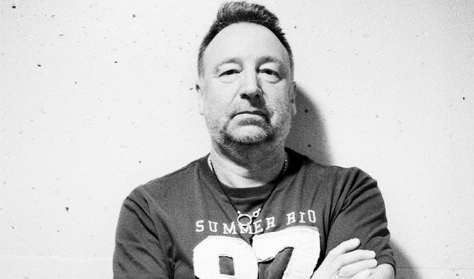 PETER HOOK & THE LIGHT