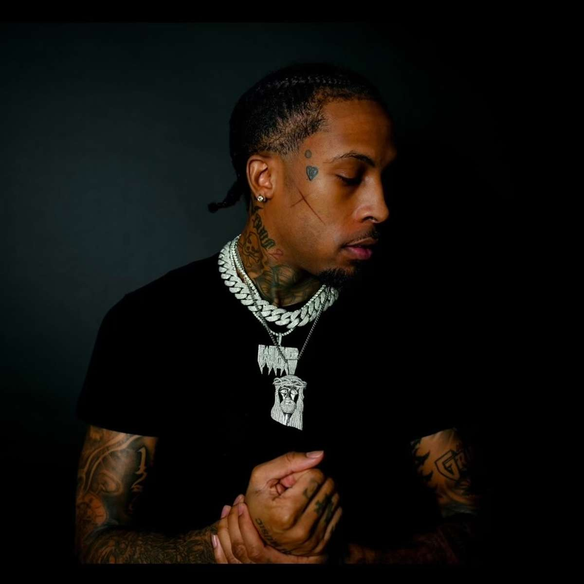 Chris Travis Performing Live!