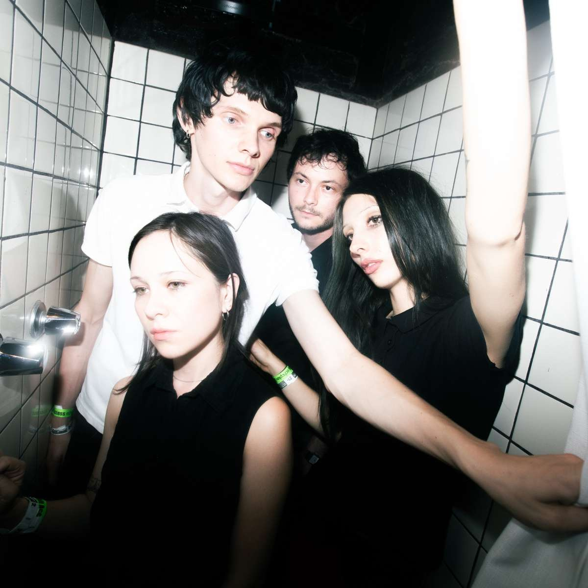 Starling w/ Tiny Tomboy + Viewfinder