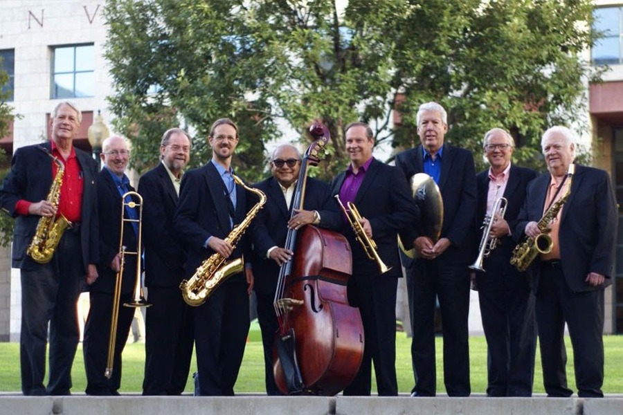 Hot Tomatoes Dance Orchestra featuring Roger Campbell