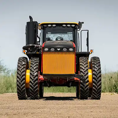 Versatile 4WD tractor with custom wheels