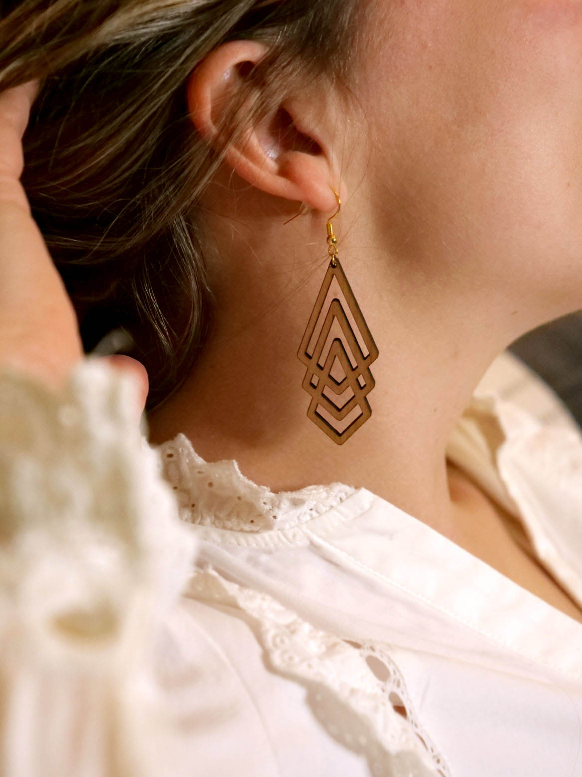 Boucle d'oreille graphiques en bois