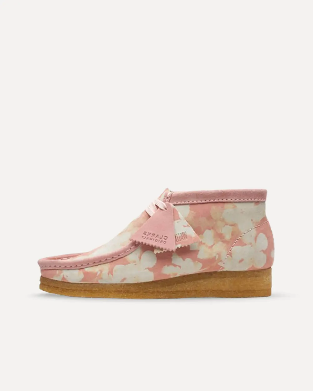 Clarks Wmns Wallabee Boot "Pink Floral"