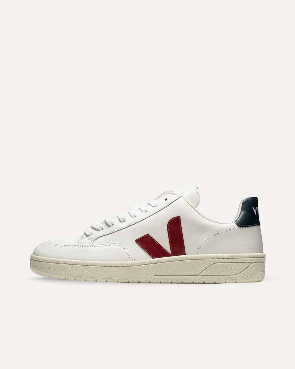 Veja V-12 Leather