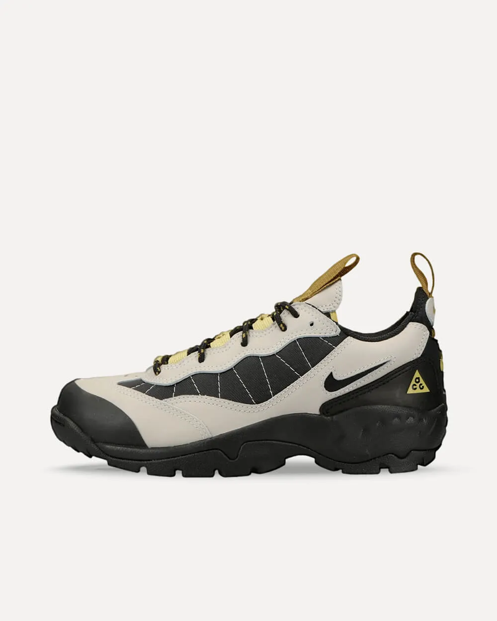 Nike ACG Air Mada "Desert Moss"