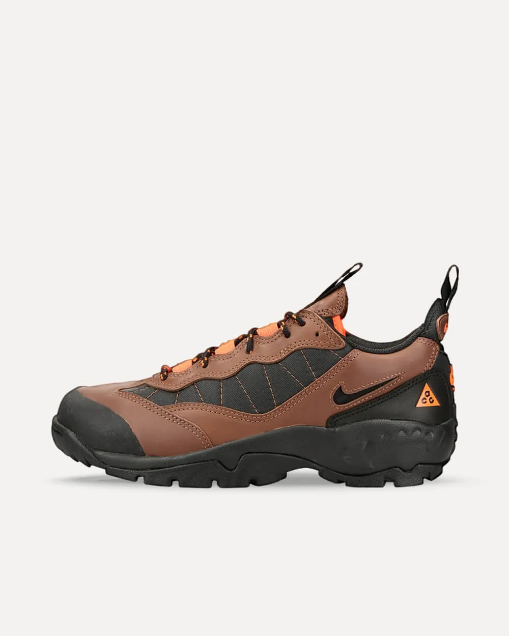 Nike ACG Air Mada "Bison"