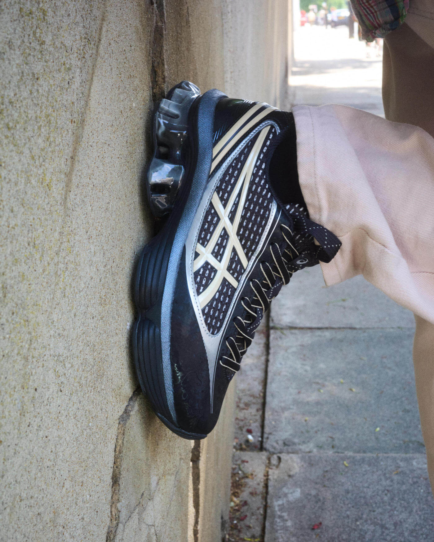 ASICS US6-S Gel-Kinetic Fluent - Black/Vanilla - 1203A748-001