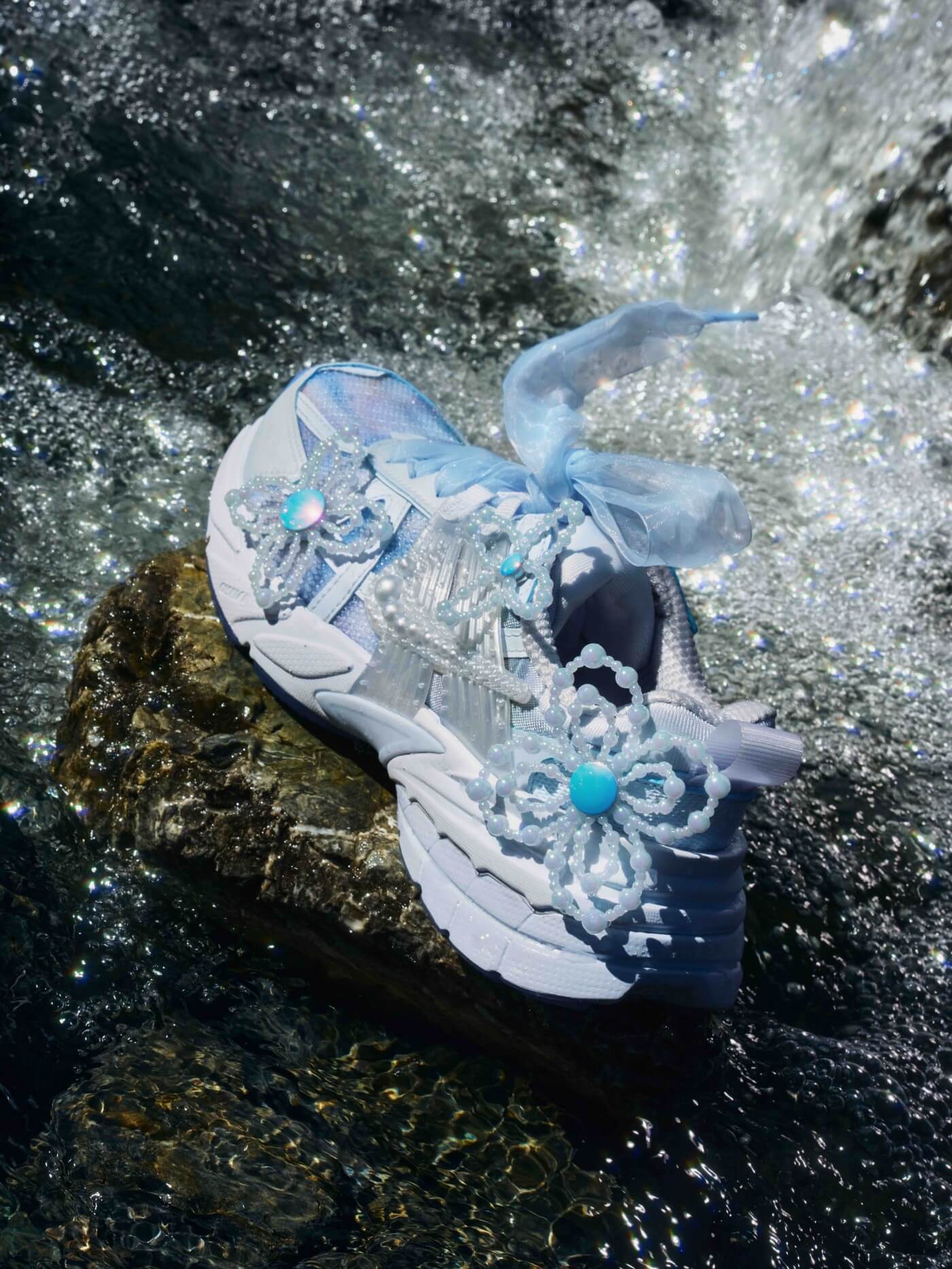 Nike x Susan Fang V2K Run Artist Collection - Blue Tint/Multi Color/Summit White/Blue Tint - IB7426-400