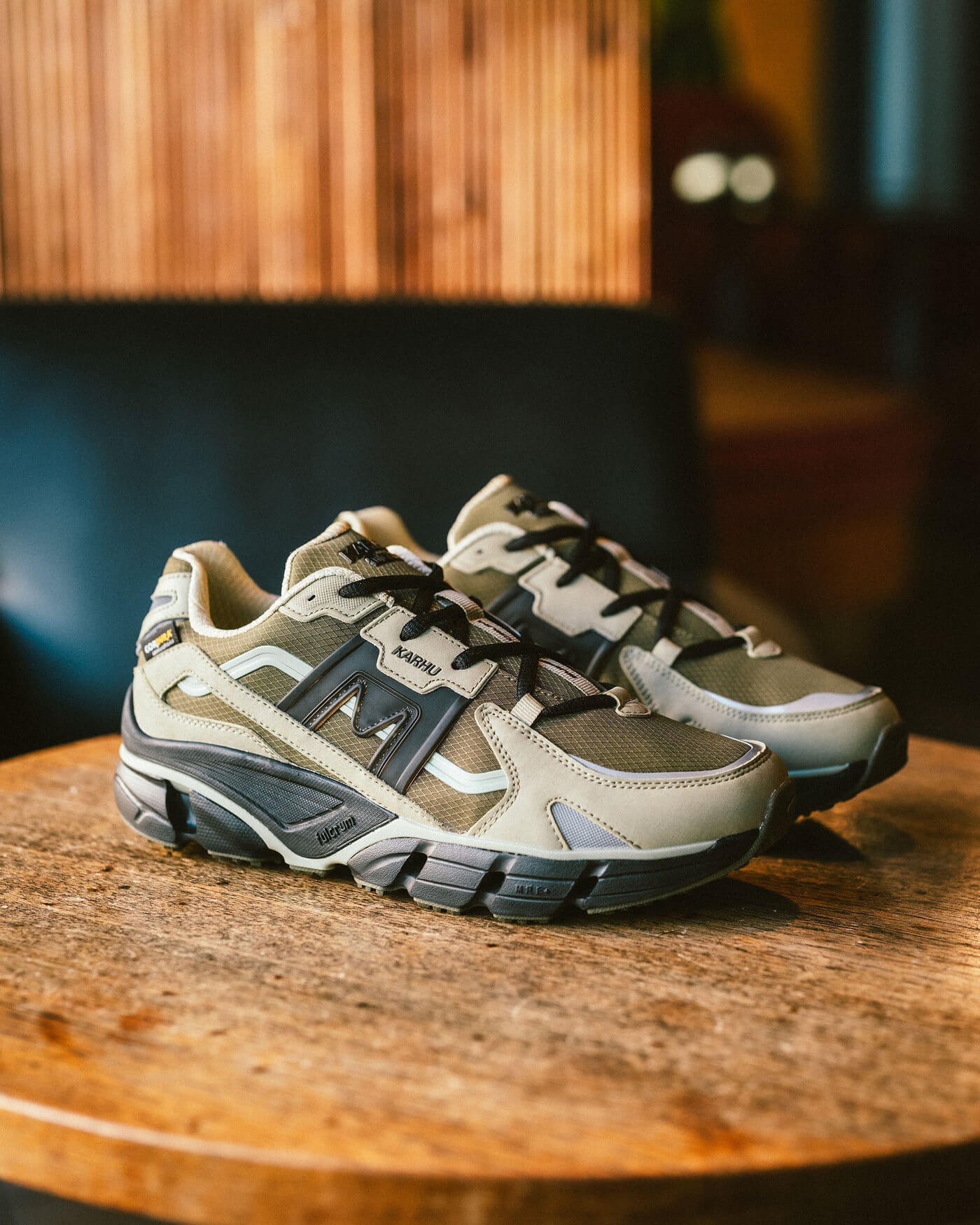 KARHU Super Fulcrum – Beech / Jet Black – F860016