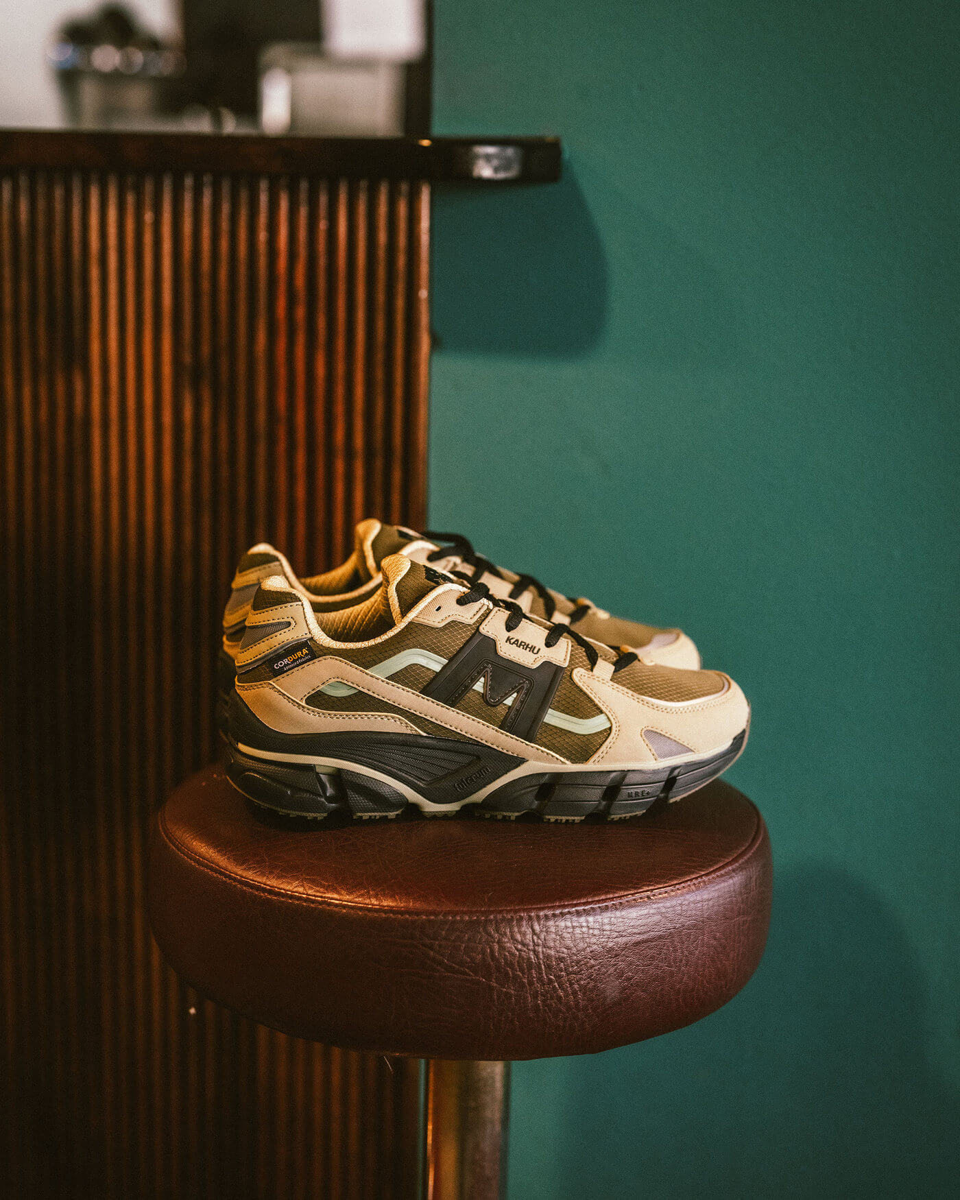 KARHU Super Fulcrum – Beech / Jet Black – F860016