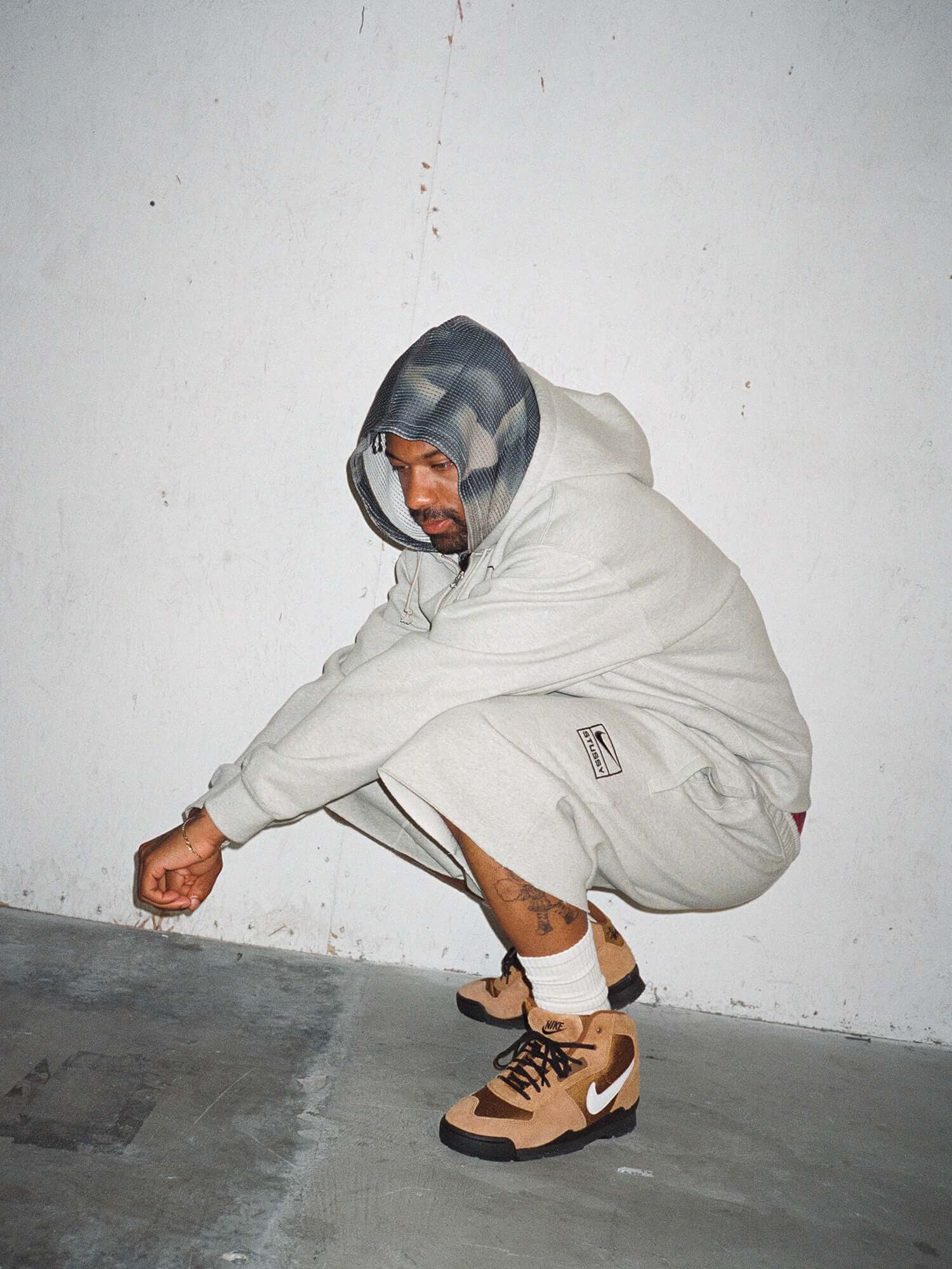 Nike x Stüssy Air Baltoro - Light British Tan/White/Black - IM7419-200