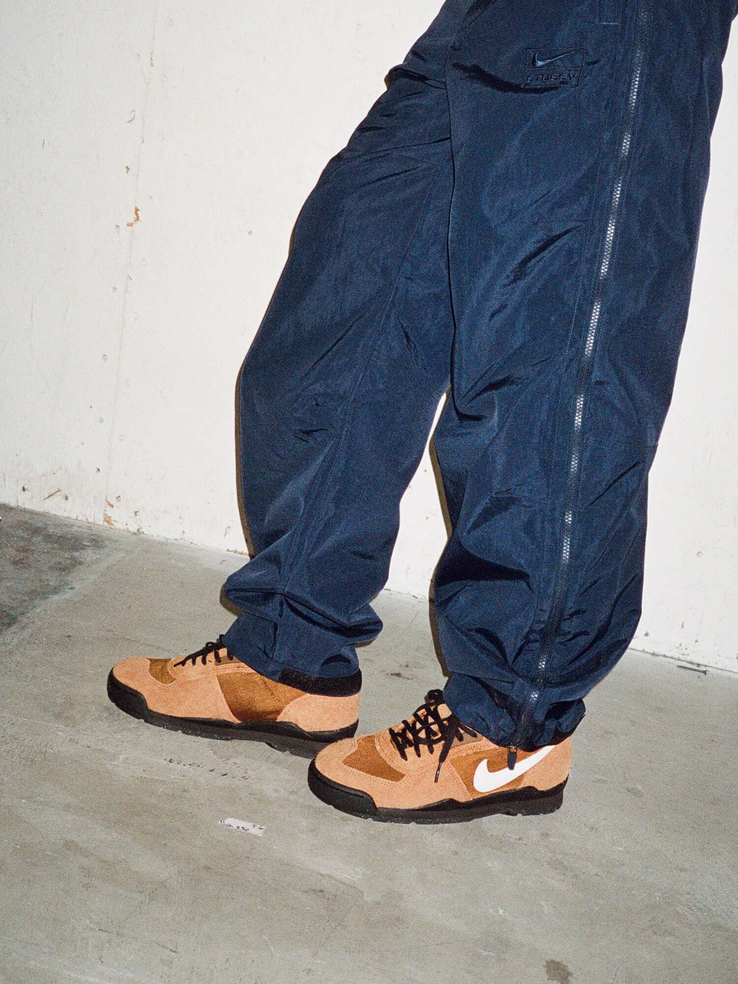 Nike x Stüssy Air Baltoro - Light British Tan/White/Black - IM7419-200