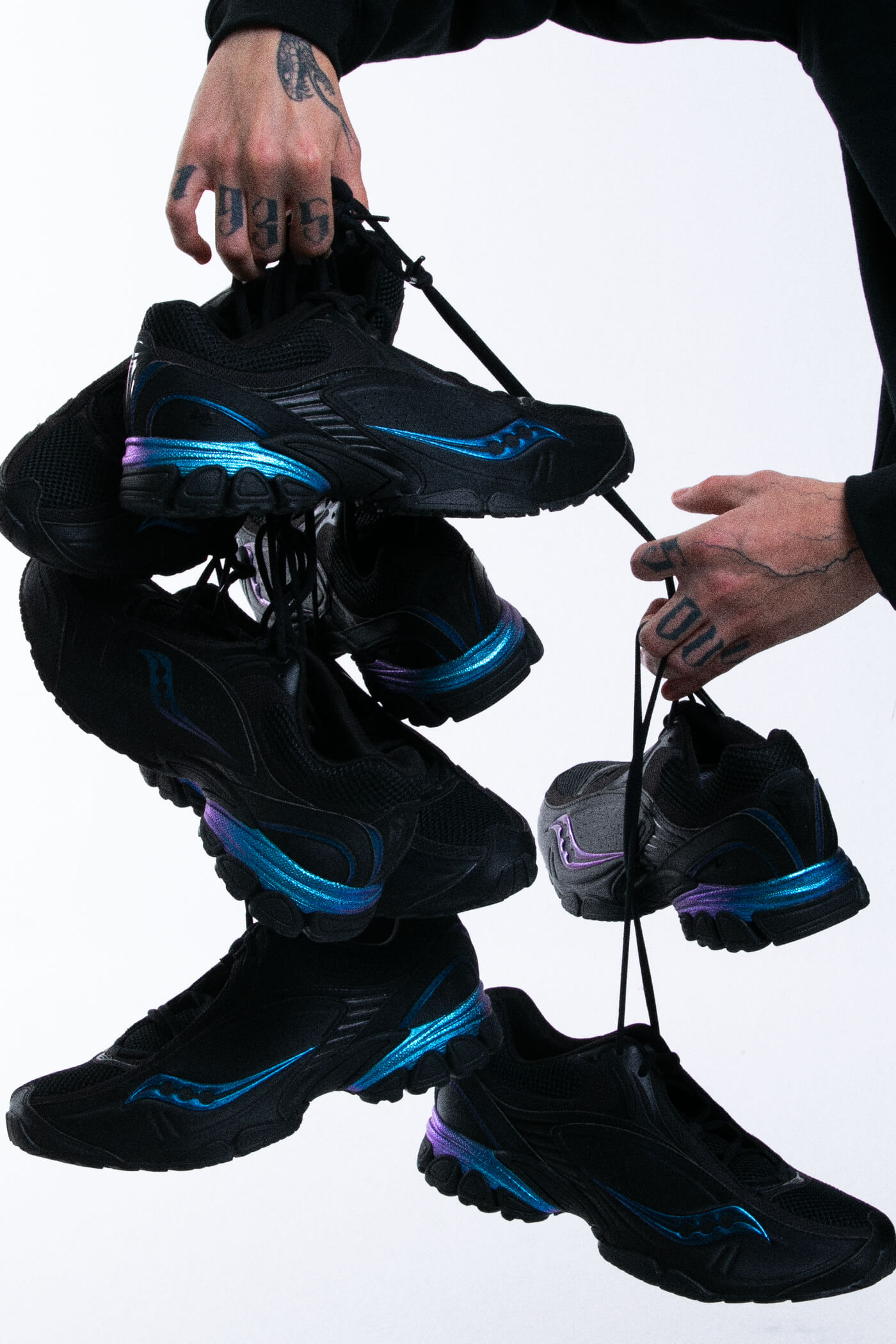 Saucony ProGrid V2 - Black/Night Sky - S71023-4