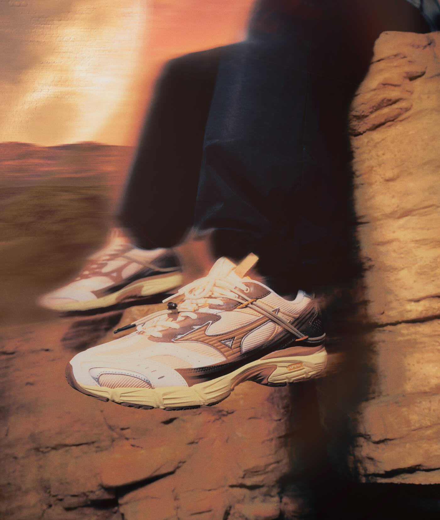 Mizuno x AFEW MXR "OAG3" - Fog/TigersEye/DesertPalm - D1GD253501