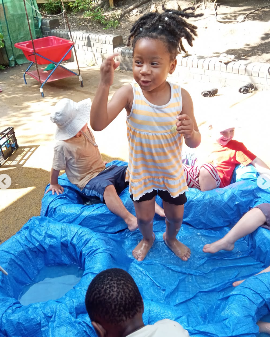 Our Nursery Ducklings Keeping Cool In The Heat!