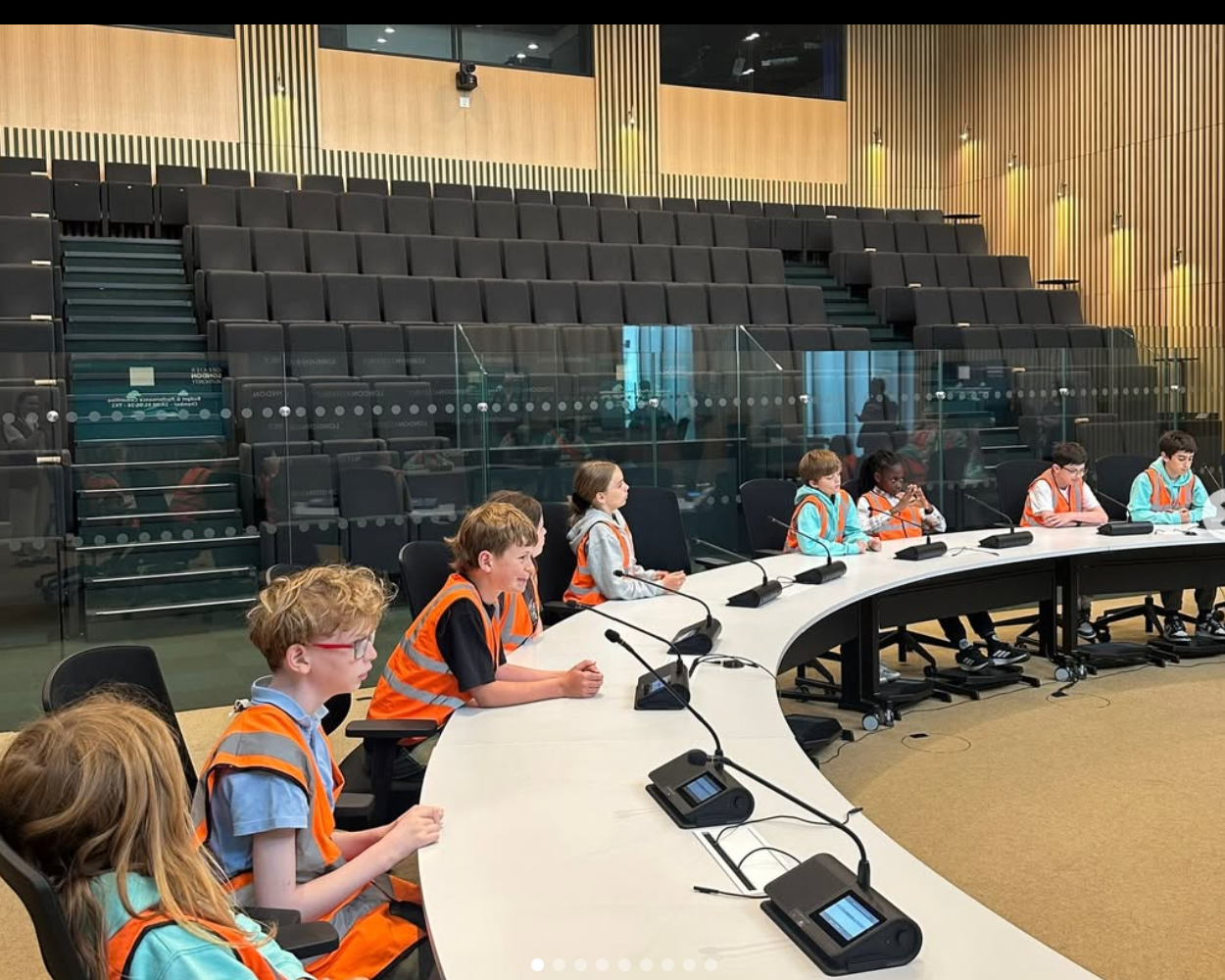 Lyndhurst Pupil Parliament Take Over City Hall !