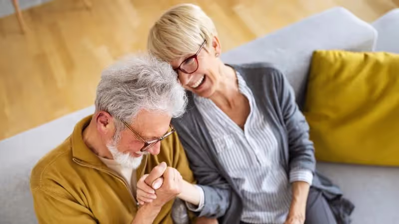 Seguro de vida para idosos: como funciona e o que analisar na hora de contratar?
