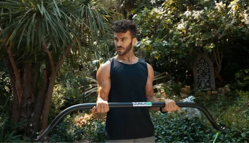 Learn how Shopify Plus brand Gorilla Bow leverages Social Proof Marketing across the buyer journey to increase conversions and average order value, powered by Loox.