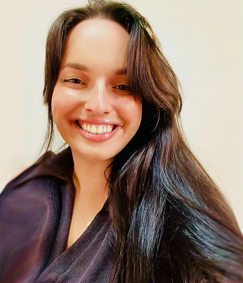 "Image of Maya Sirkis, Customer Support Engineer at Loox"