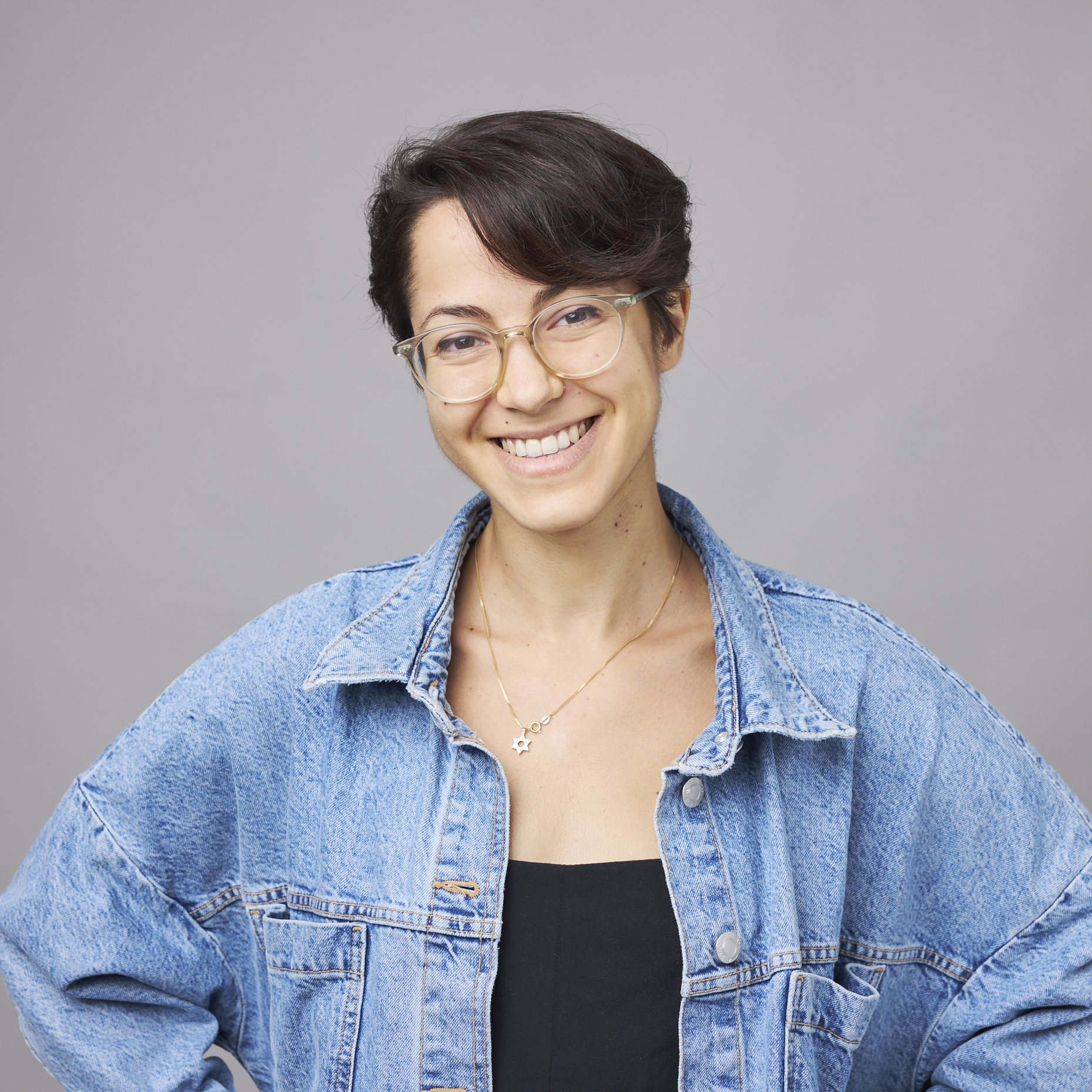 Image of Noa Raz, Junior Creative Designer at Loox