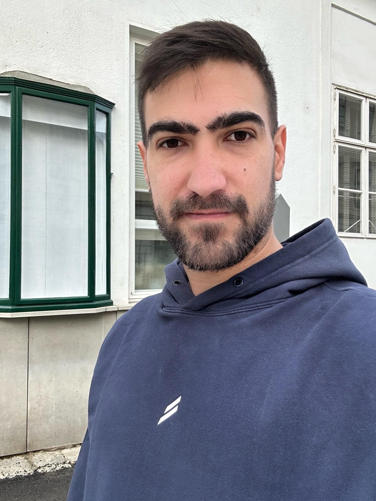 “Image of Sefi Uzan, QA engineer at loox”