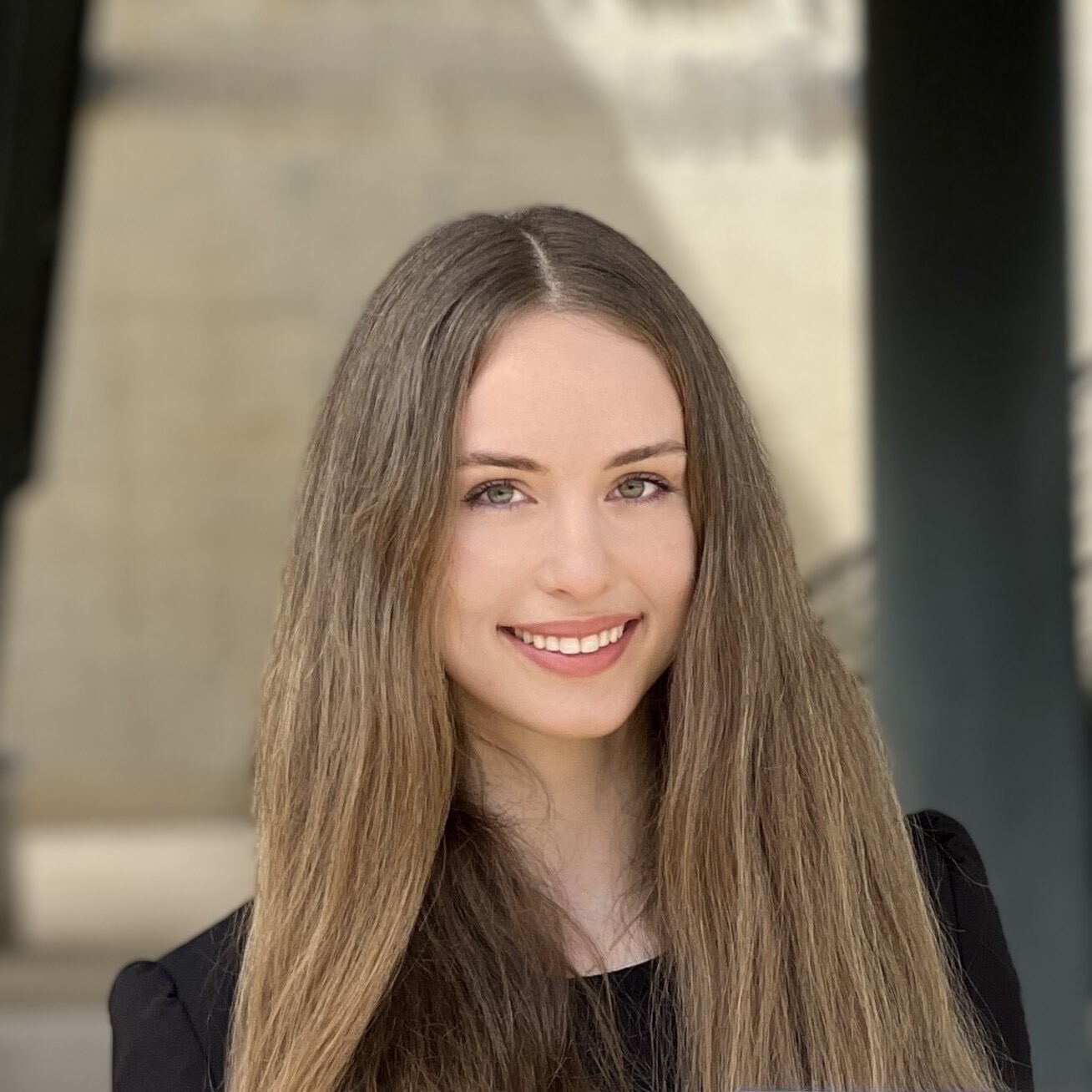 "Image of Ella Yanir, Customer Support Engineer at Loox"