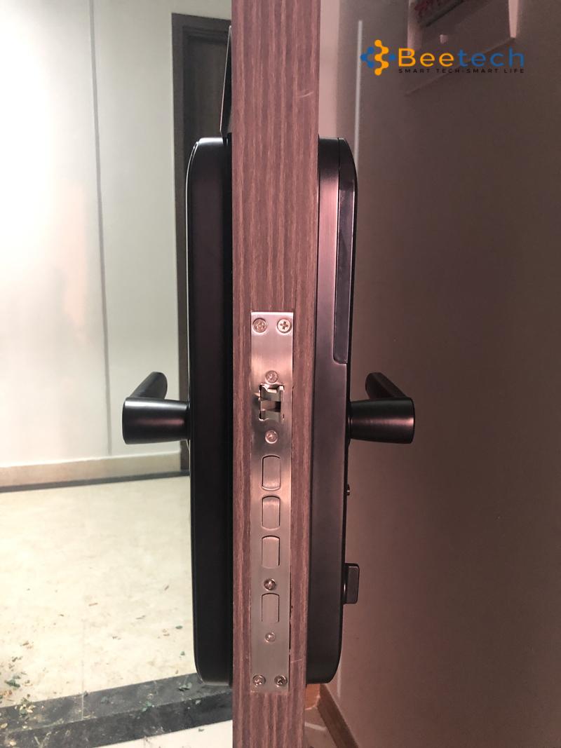 Top khóa cửa mật mã giá rẻ từ 5 đến 7 triệu 