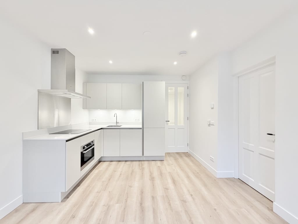 private-rentals for rent on Van Spilbergenstraat