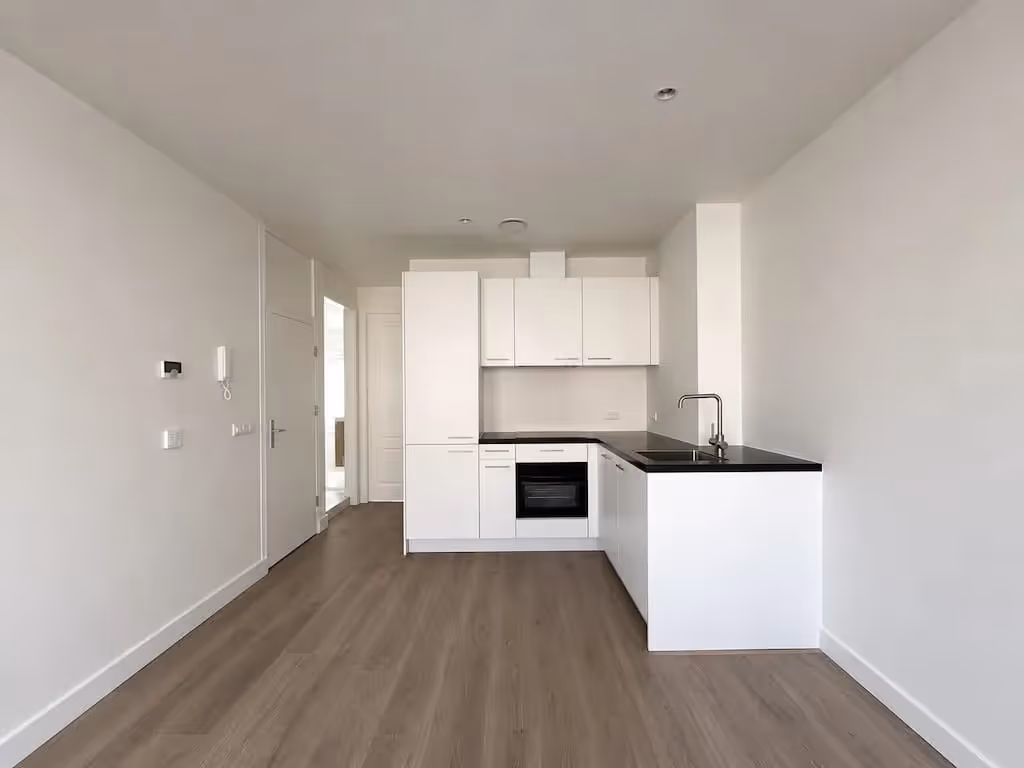 homes for rent on Hoofdweg